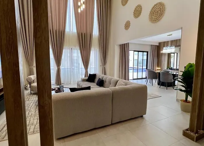 فيلة Unique Beige Adults Only
